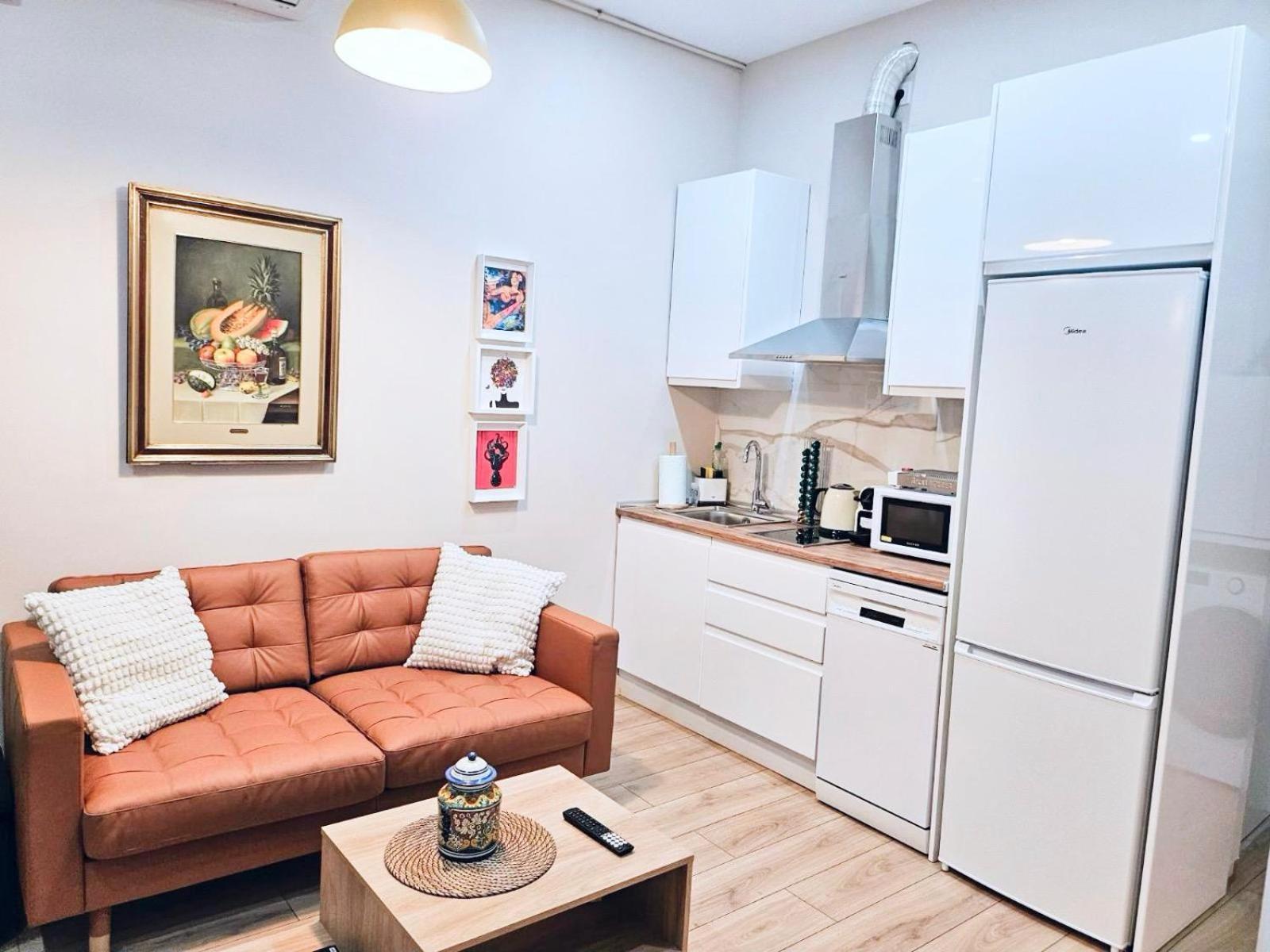 Acogedor Apartamento En Atocha By Bebalmy Madrid Eksteriør bilde